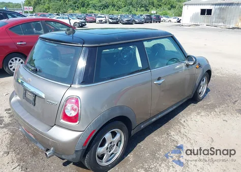 2011 Mini Cooper из США, поврежденный, VIN WMWSU3C58BT251692